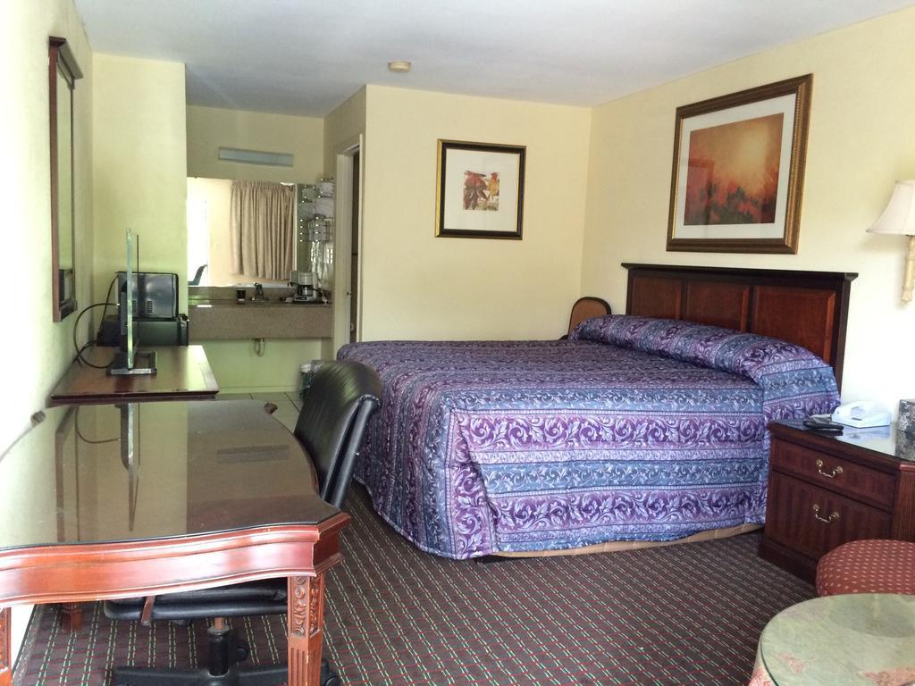 Knights Inn Augusta Fort Gordon Ruang foto